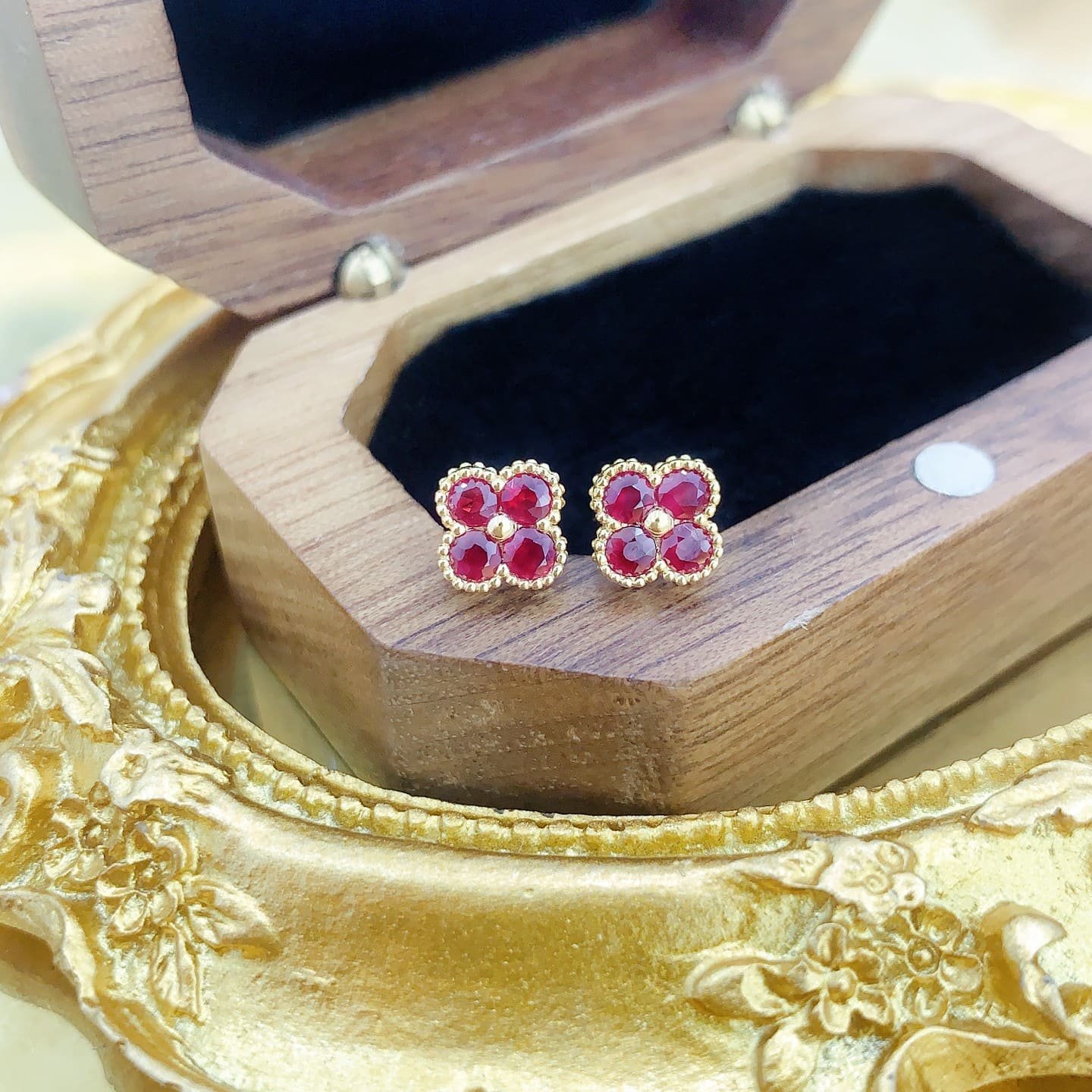Ruby Earring 0.56 Cts in 18k Gold Jewelry