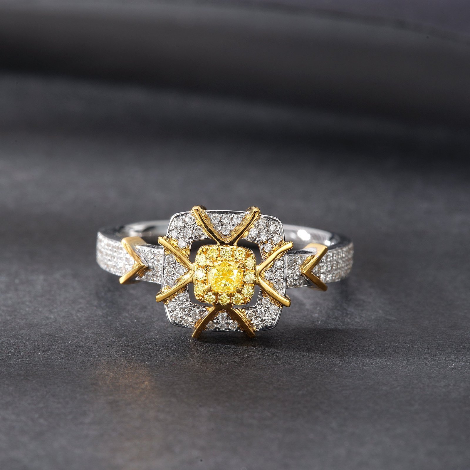 Diamond Ring 0.09 Cts in 18k Gold Jewelry