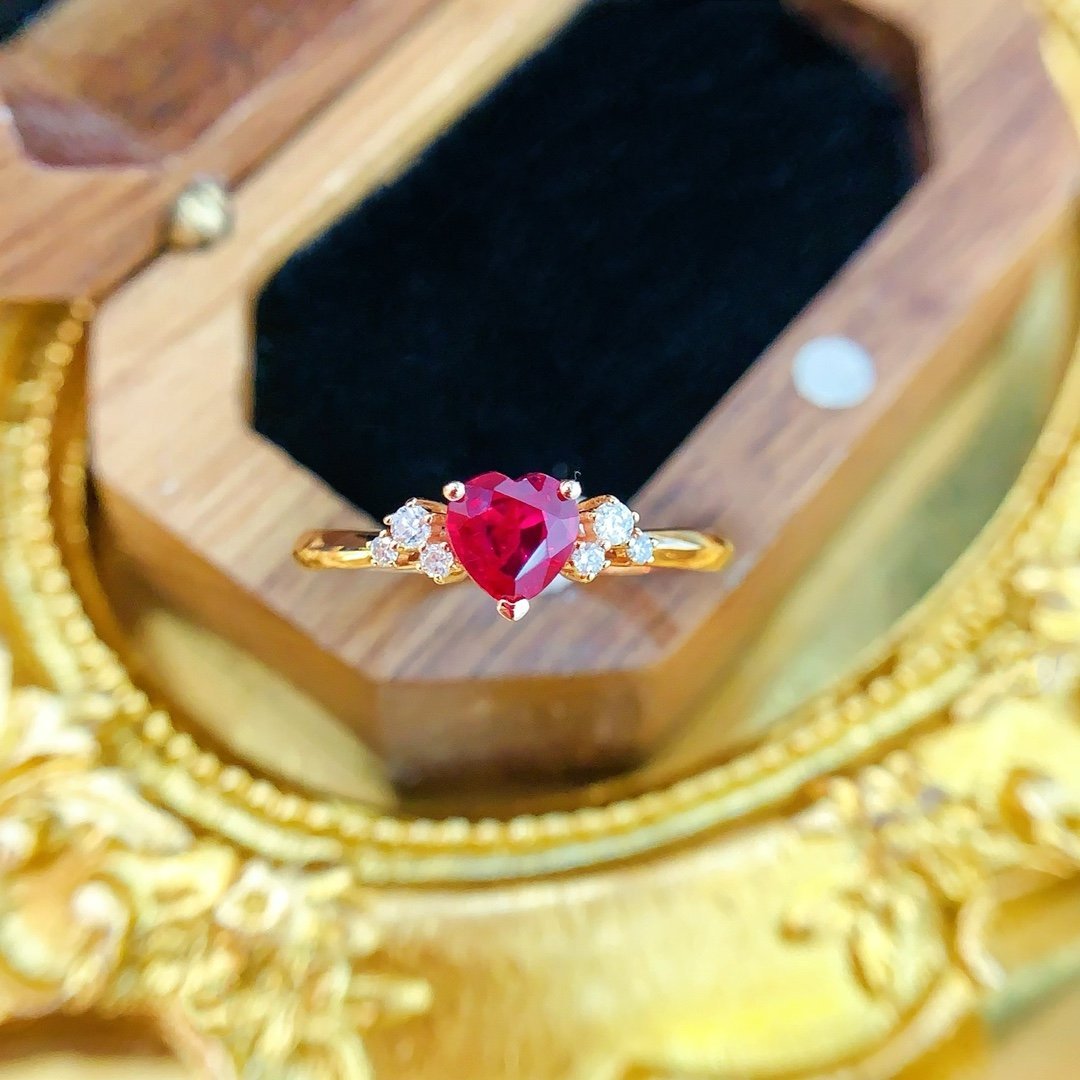 Ruby Ring 0.58 Cts in 18k Gold Jewelry