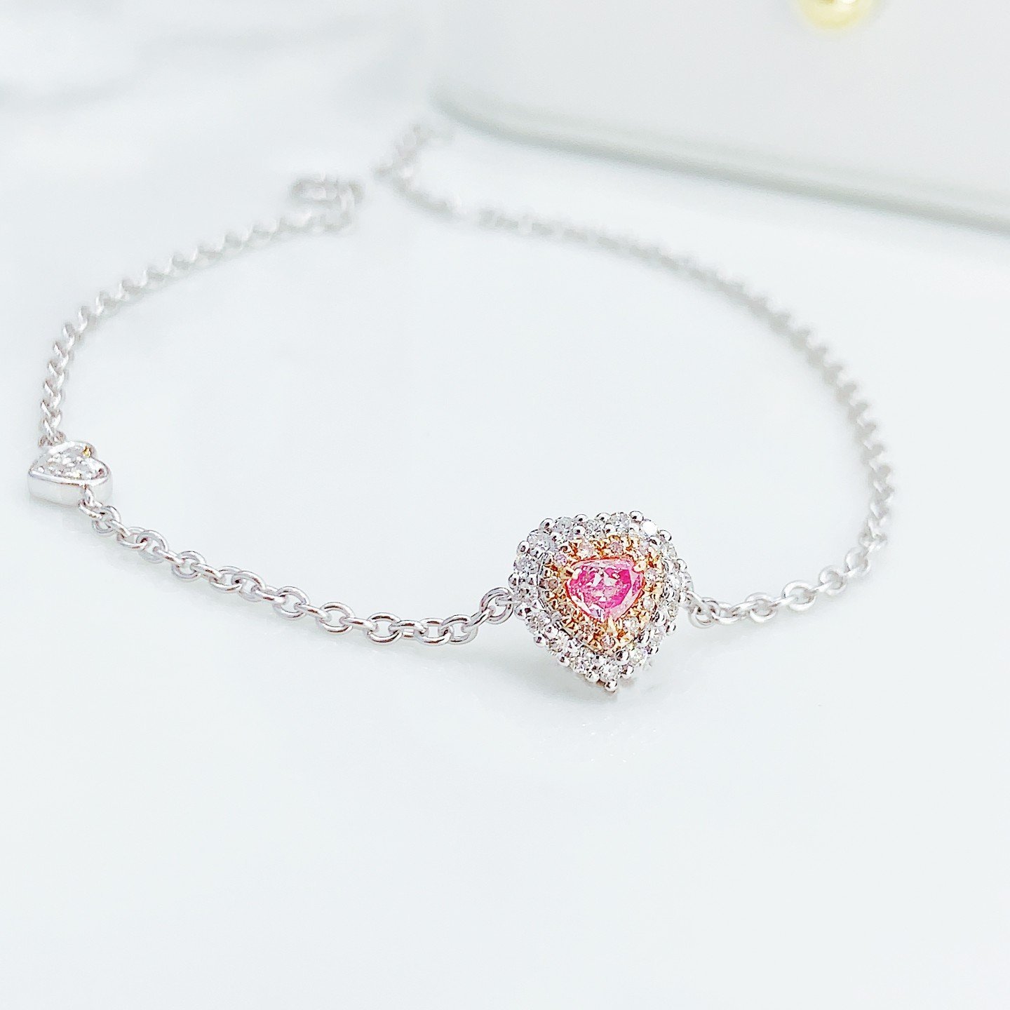 Diamond Bracelet 0.10 Cts in 18k Gold Jewelry