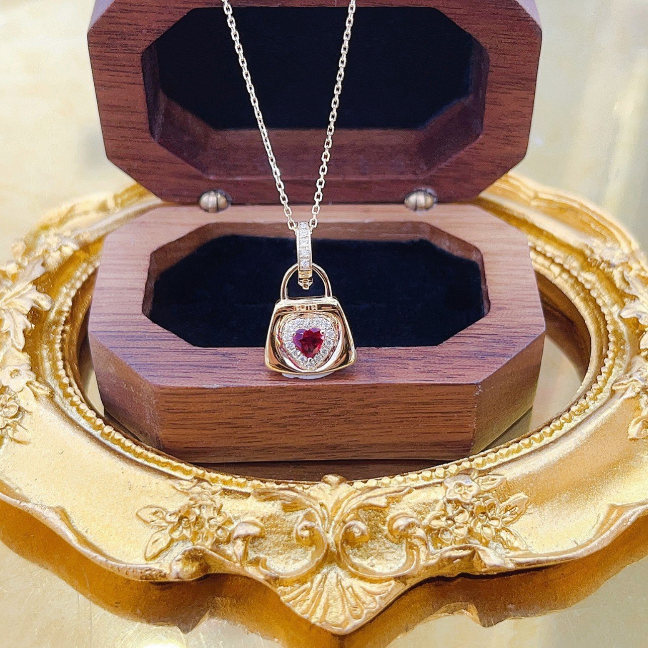 Ruby Pendant 0.20 Cts in 18k Gold Jewelry